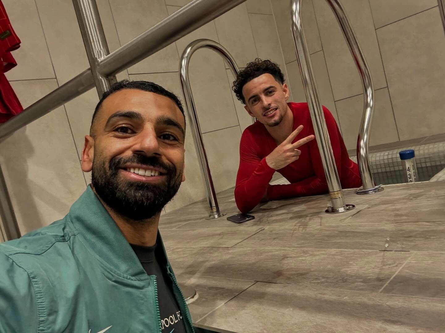 萨拉赫重要时刻战术调整,TES带队取胜!引发球迷热议 萨拉赫重要时刻战术调整,TES带队取胜!引发球迷热议